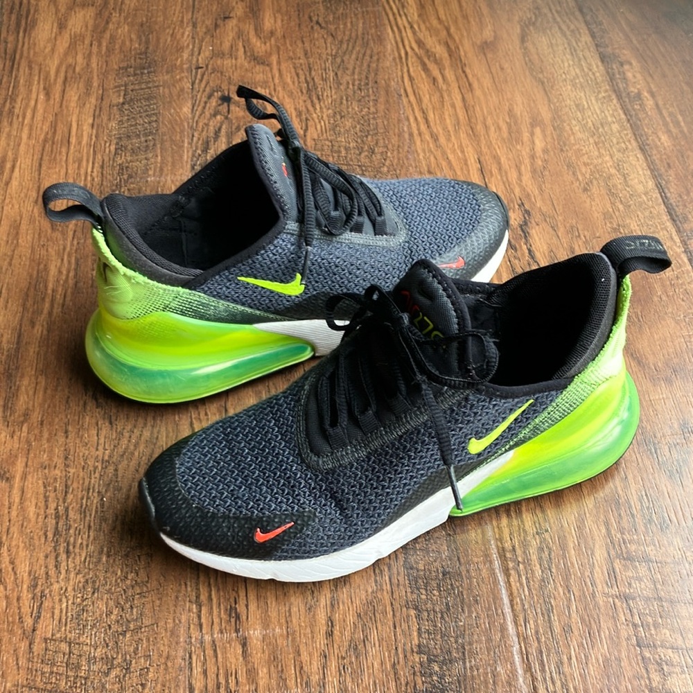 Nike Air Max 270 Sneakers